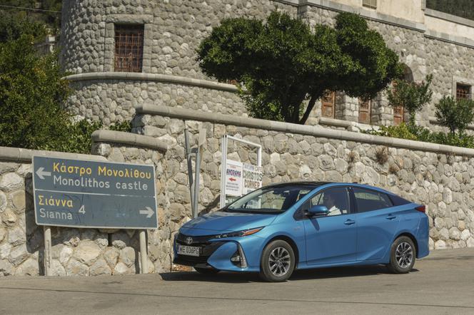 Toyota Prius Plug-in Hybrid na Rodos