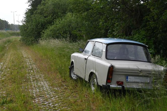 Ukradli trabanta, ale im się zepsuł. Młodzi uciekinierzy będą mieli kłopoty