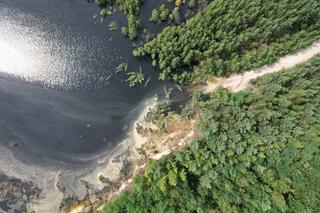 To tajemnicze miejsce w Małopolsce wygląda baśniowo. Nie wolno tam wchodzić! To nie są Malediwy