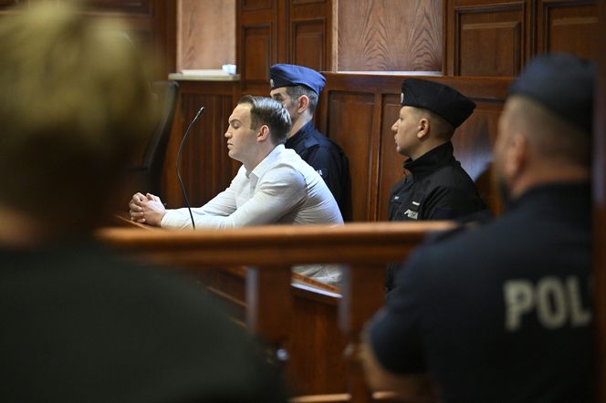 Proces Dawida Mirkowskiego o zabójstwo na Nowym Świecie. "Ja go, k***a, pociąłem!"