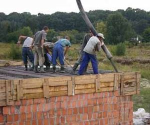 Z wykonawcą ostrożnie. Co musi zawierać umowa z inwestora z wykonawcą