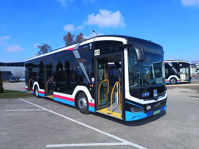 Nowe zeroemisyjne autobusy MPK w Siedlcach jeżdżą trasami linii 12, 16 i 18