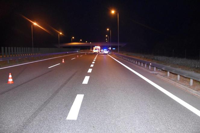 Wypadek na autostradzie A4. Motocyklista wjechał w samochód osobowy