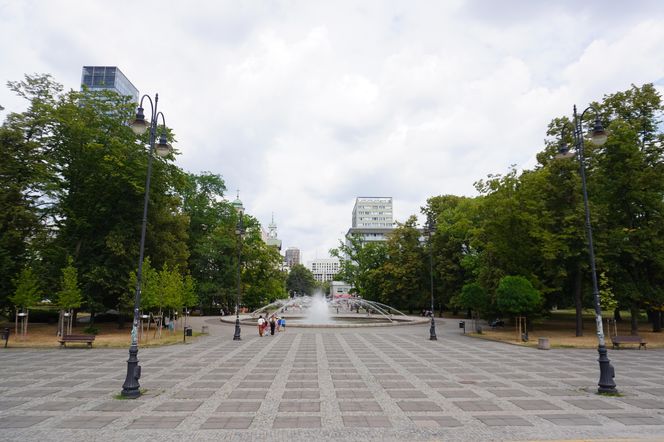 Park Świętokrzyski przed Pałacem Kultury i Nauki w Warszawie