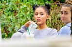 Ariana Grande na spotkaniu z przyjaciółmi