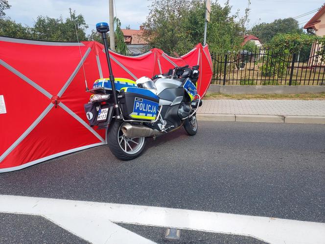 Wypadek śmiertelny pod Tarnowem. Na przejściu dla pieszych tir wjechał w 73-latka