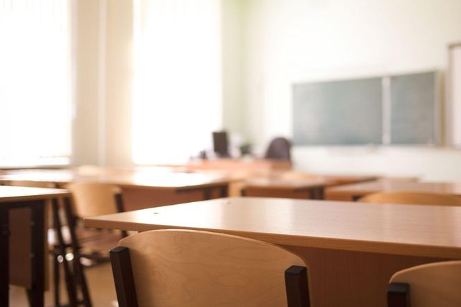 Wakacje 2026: Znamy datę! Ale czy to rozwiązanie uratuje uczniów przed upałami, czy zaszkodzi turystyce?