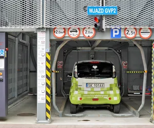 Rozpoczęły się testy parkingu automatycznego w Katowicach