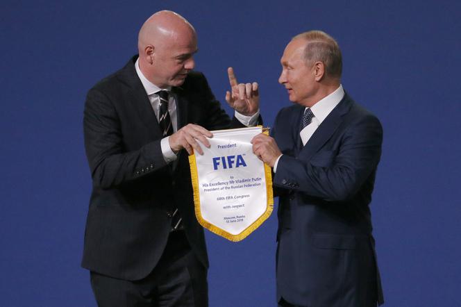 Szef FIFA po raz kolejny się skompromitował. Skandaliczna przemowa Infantino podczas losowania MŚ 2022, aż robi się niedobrze