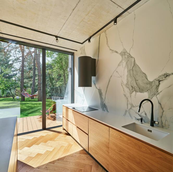 Nowoczesna stodoła – dom dla dwóch rodzin