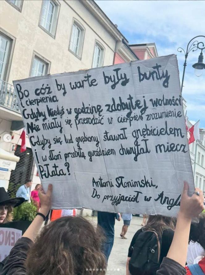 Maja Bohosiewicz, Sonia Bohosiewicz, Anita Sokolowska wspierają Palestynę