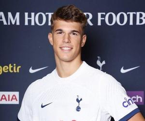 Sensacyjny transfer w Ekstraklasie, piłkarz Tottenhamu trafi do Radomiaka! Jest wart miliony euro 