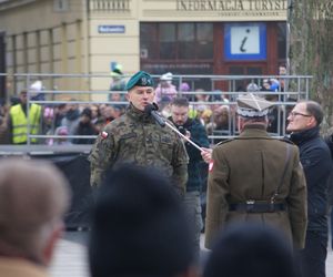 Bydgoszczanie uroczyście świętowali 11 listopada! Tak było na Starym Rynku