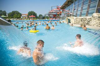 NAJLEPSZE aquaparki w Polsce: Spędź AKTYWNIE WAKACJE