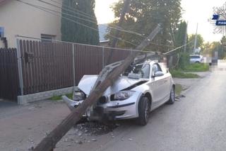Groźny wypadek w Lesznowoli! Pijany kierowca ściął słup wysokiego napięcia