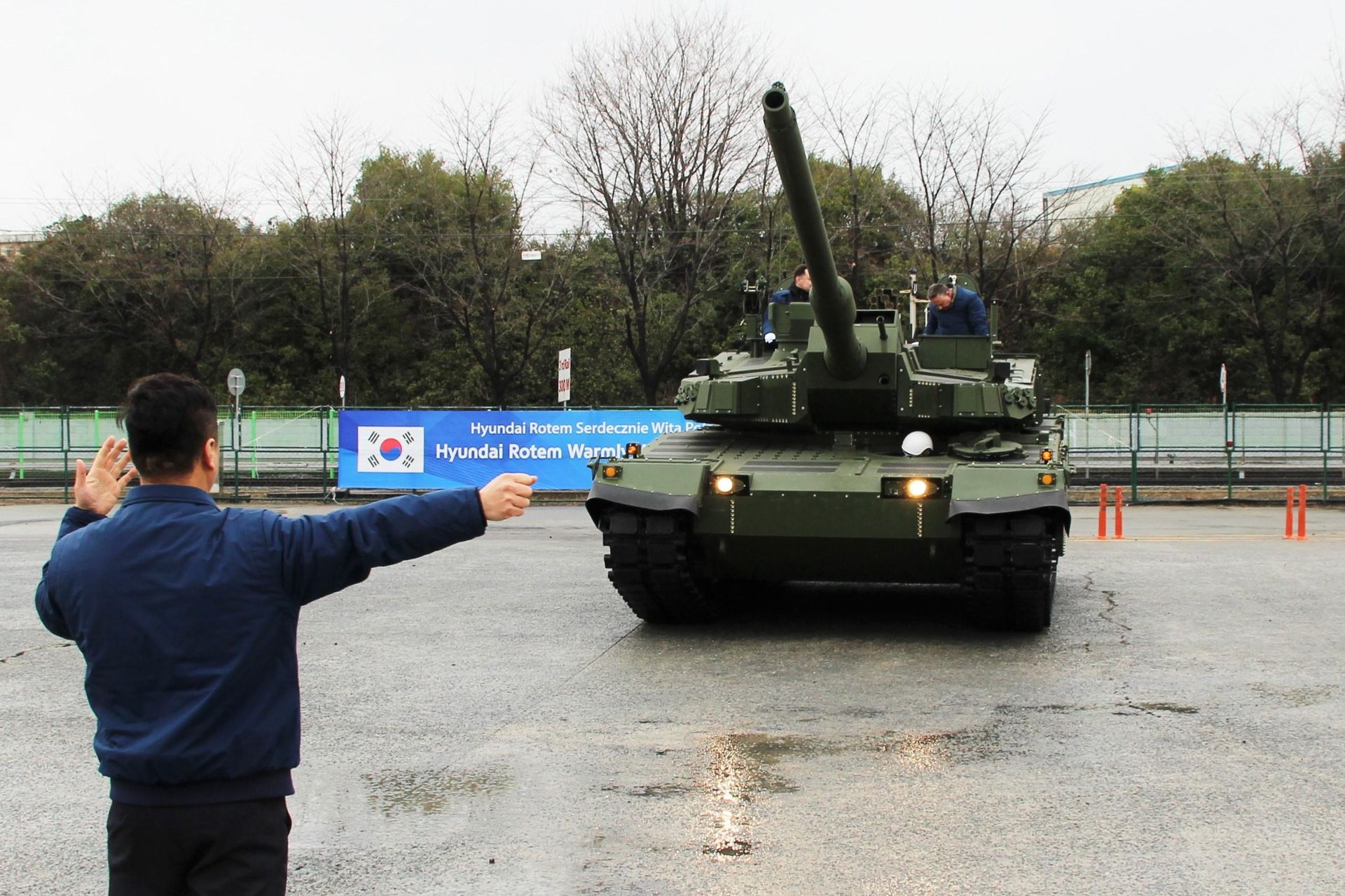 Czołg K2 na torze testowym w Changwon