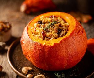 Biorę dynię i faszerują ją tymi składnikami. Wygląda zjawiskowo i jest przepyszna 