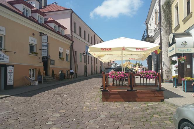 Konserwator zabytków nie chce granitowych płyt na Mickiewicza w Rzeszowie