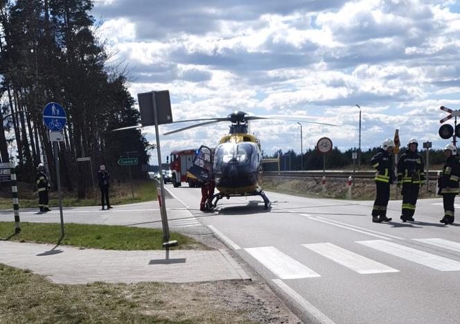 Koszmarny wypadek w Żabnie pod Chojnicami. Osobówka zmiotła z pasów 12-letnią dziewczynkę