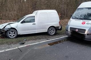 Wypadek na drodze krajowej. Zderzyły się ze sobą cztery pojazdy