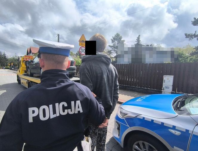 Jechał wrakiem pod wpływem zielonej substancji. Policjanci oniemieli 