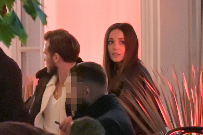 Niezła bibka Afryka Express. Obejrzeli razem odcinek, a potem poszli w tango. Iwan wyszedł ostatni