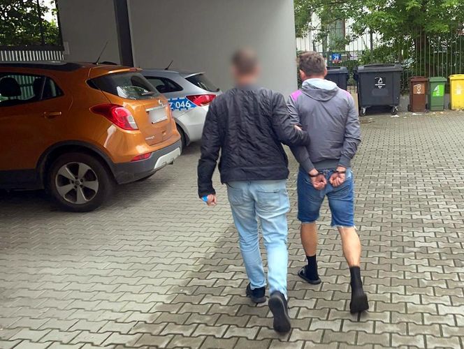 Warszawa: Bestialski atak na przechodnia. 23-latek użył maczety