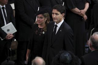 Premier Kanady śpiewa Bohemian Rhapsody przed pogrzebem królowej. Przesadził?