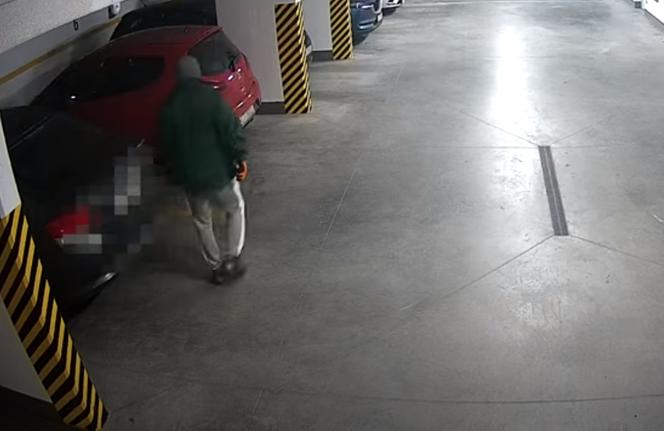Próbowali włamać się do samochodu. Szuka ich policja z Torunia