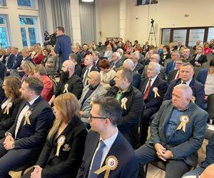 Jubileuszowa sesja i  ceremonia wręczenia statuetek „Honorowy Przyjaciel Starachowic”