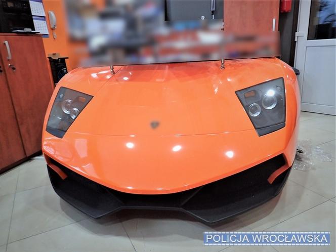 Pod Wrocławiem sprzedawano meble na wzór aut Lamborghini