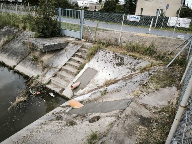 Stary zbiornik przeciwpożarowy na Gronowie