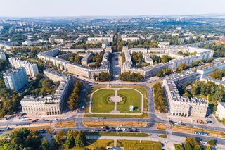 To on projektował Nową Hutę i plac Centralny, hotel Forum, rotundę przy Kapelance. Architekt Janusz Ingarden zmarł 3 października