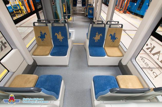 Trwa przygotowywanie tramwaju do testowych przejazdów