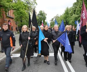   Razem przeciw przemocy. Medycy protestują w Warszawie