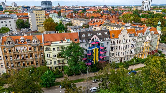 Wrocław. Budynek przy Wybrzeżu Wyspiańskiego 36