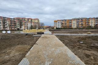 Wieża dla jaskółek na osiedlu Zawadzkiego w Szczecinie