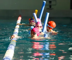 Program Umiem Pływać dofinansowany. Dla dzieci na naukę pływania 370 tys. zł!