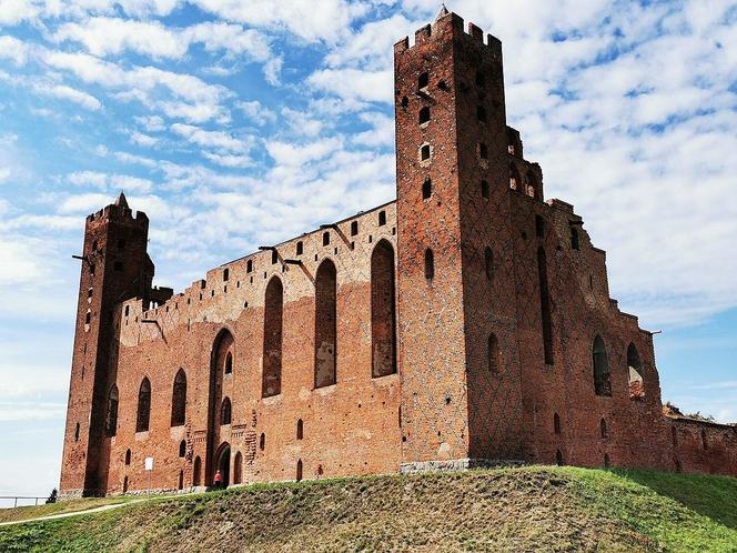 Nie tylko Malbork. Zamki krzyżackie - ile jest ich w Polsce i gdzie są? Zwiedzanie, atrakcje