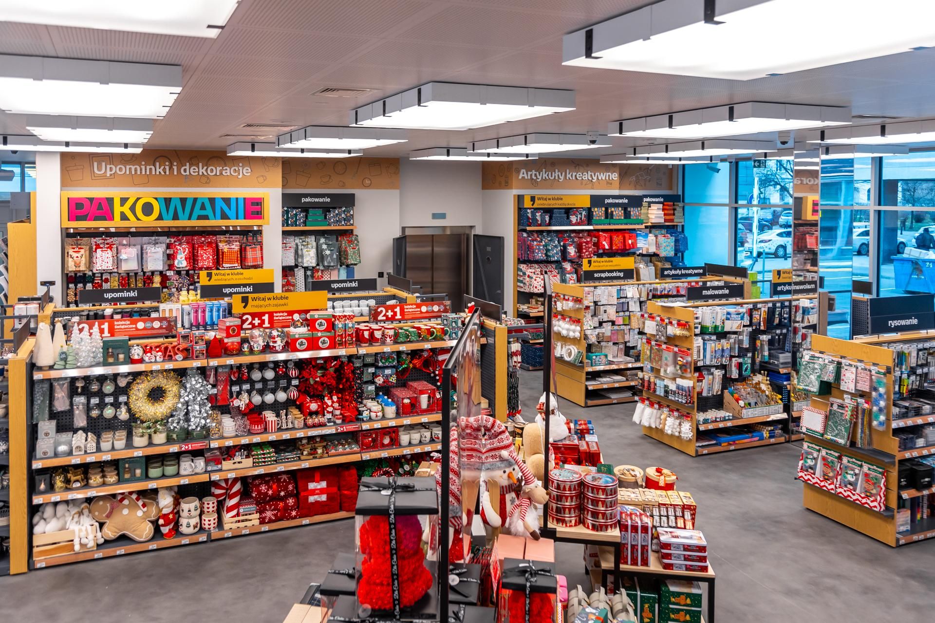 Wnętrza odnowionej "Cepelii" w Warszawie