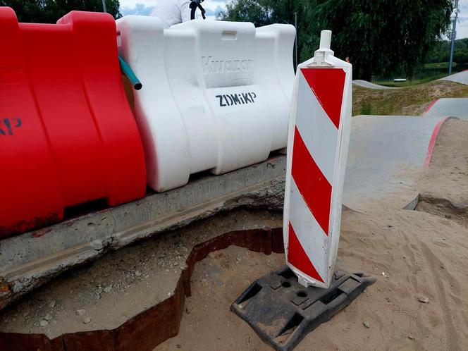 Drogowcy już raz reperowali pumptrack w Starym Fordonie. Teraz potrzebna jest solidna naprawa