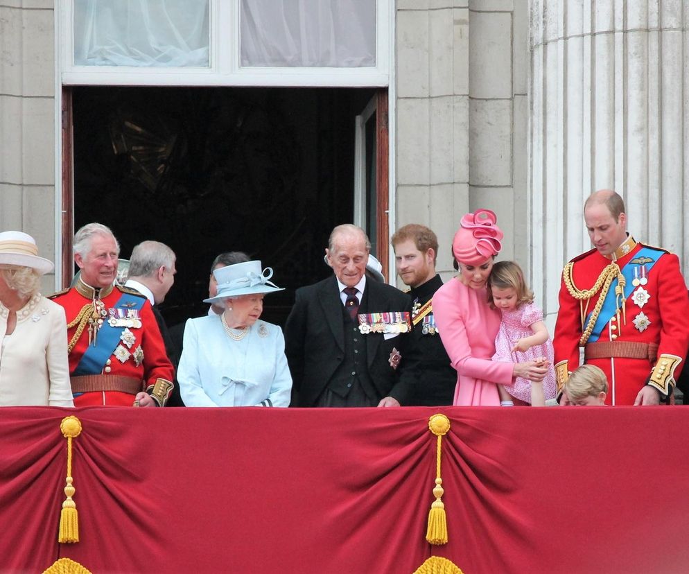 Przyjaciel Williama i Harry'ego przerywa milczenie. Tacy są naprawdę!