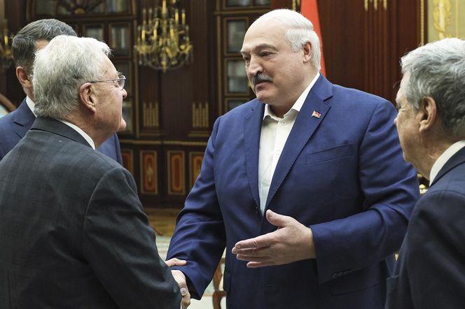 Łukaszenka uwolnił męża Cichanouskiej! Siedział pięć lat