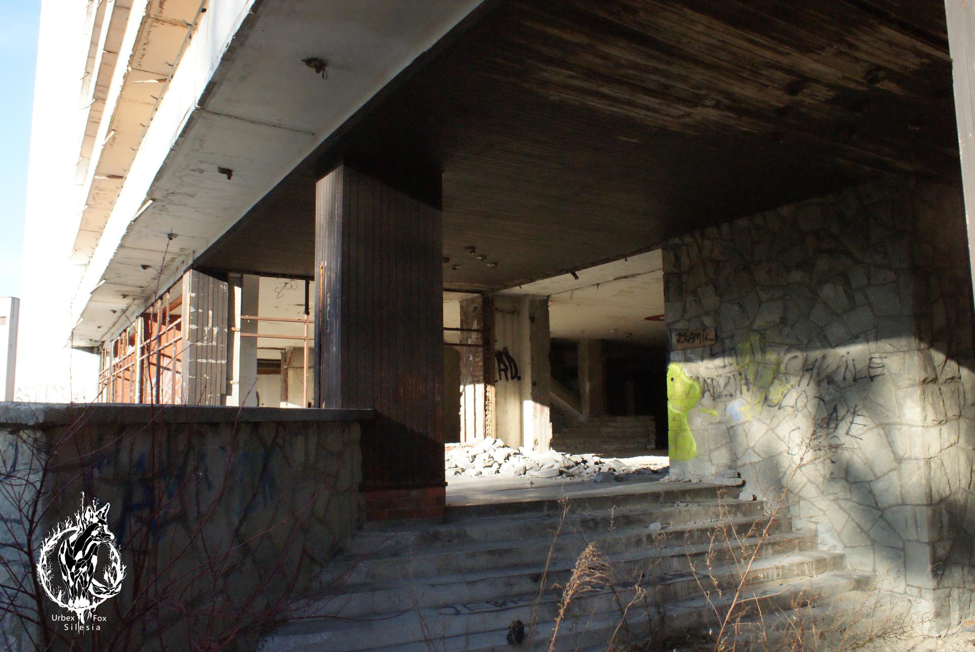 Opuszczone sanatorium na południu Polski. Czas się tutaj zatrzymał. Zobaczcie