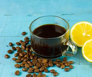 Espresso romano. Orzeźwiająca kawa, która wspomaga odchudzanie 