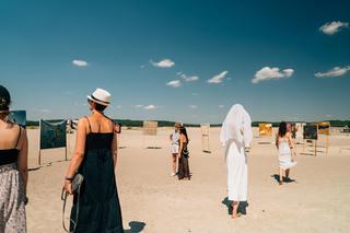 Wystawa sztuki na Pustyni Błędowskiej 