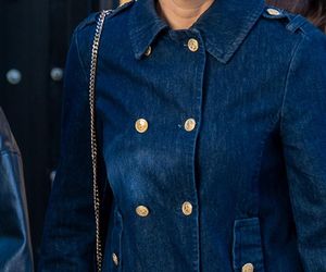 Pierwsza dama w eleganckim butiku