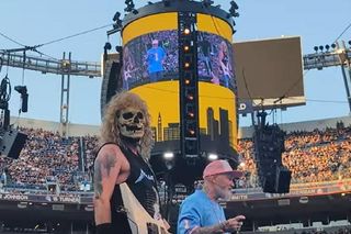 Wes Borland jako… James Hetfield! Zaskakujące przebranie gitarzysty Limp Bizkit na koncercie