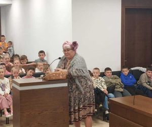 Wilki na ławie oskarżonych.