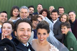 Na sygnale na planie. Martyna (Monika Mazur), Piotr (Dariusz Wieteska) biorą ślub - odcinek 232, środa, 15.05.2019